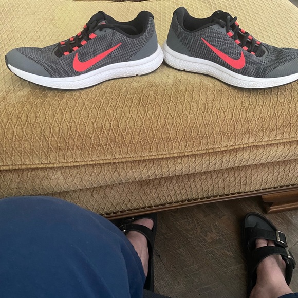 Nike Run all Day sneakers - Picture 3 of 4